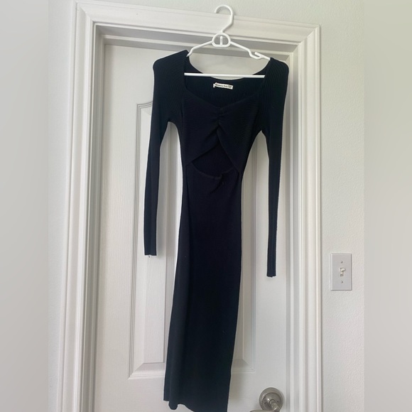 Abercrombie & Fitch Cinched Front Cutout Midi Sweater Dress in Black - Picture 5 of 8